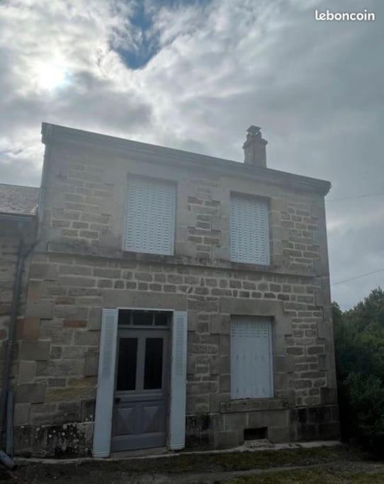 Maison De Campagne Saint-Martin-Chateau Exterior photo